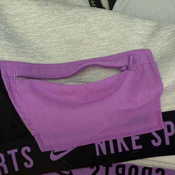 Nike Gray and Purple Sleeveless Hoodie.  Size Medium.  Fleece lined. - Picture 5 of 6